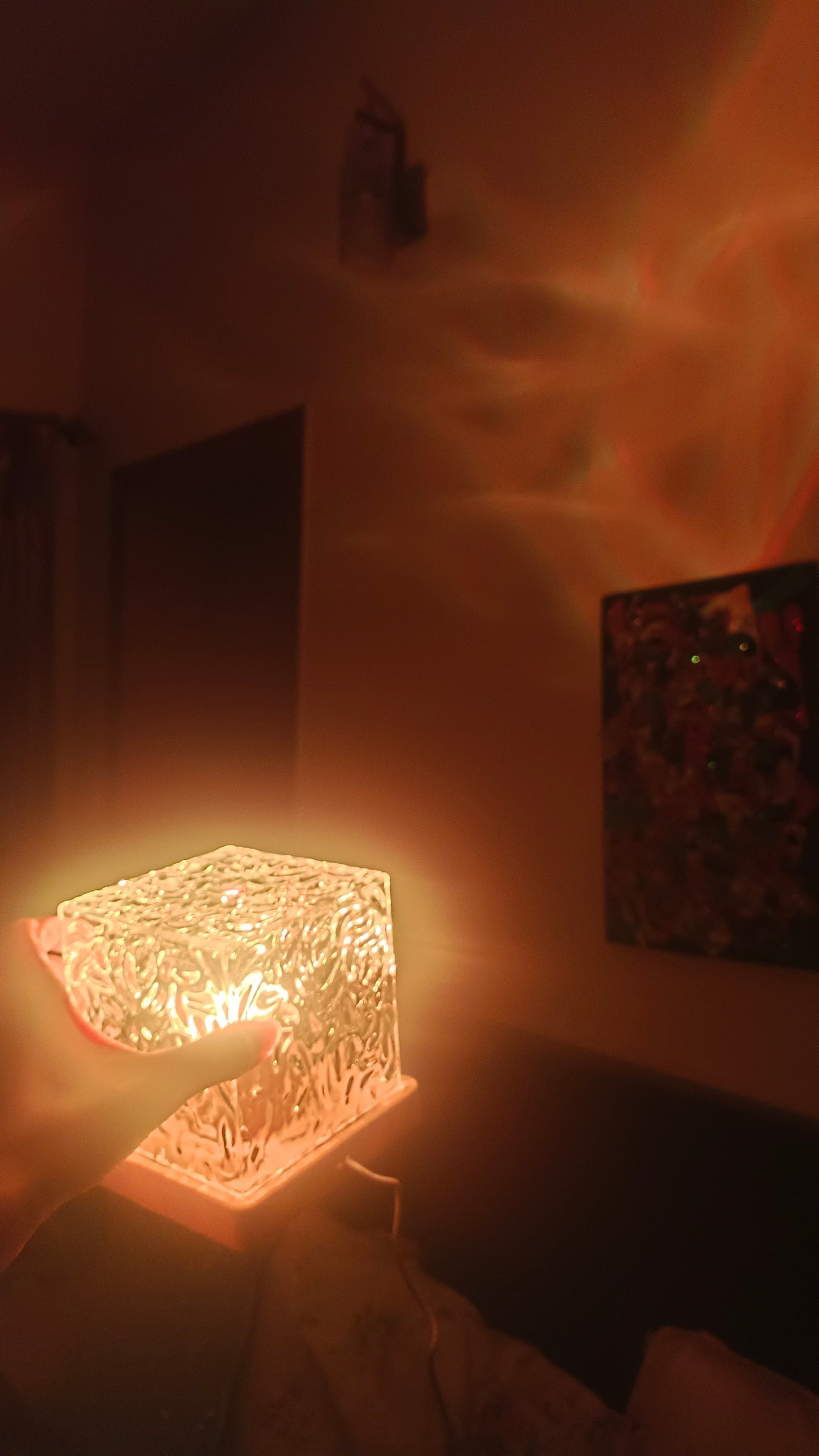 Dynamic Crystal Lamp